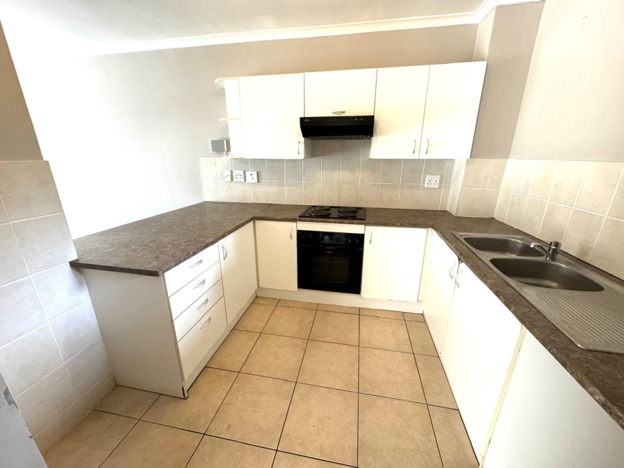 2 Bedroom Property for Sale in Silver Oaks Western Cape